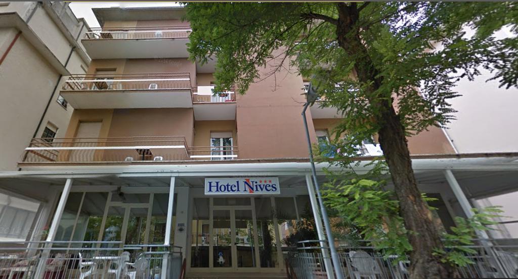 Hotel Nives Римини Экстерьер фото