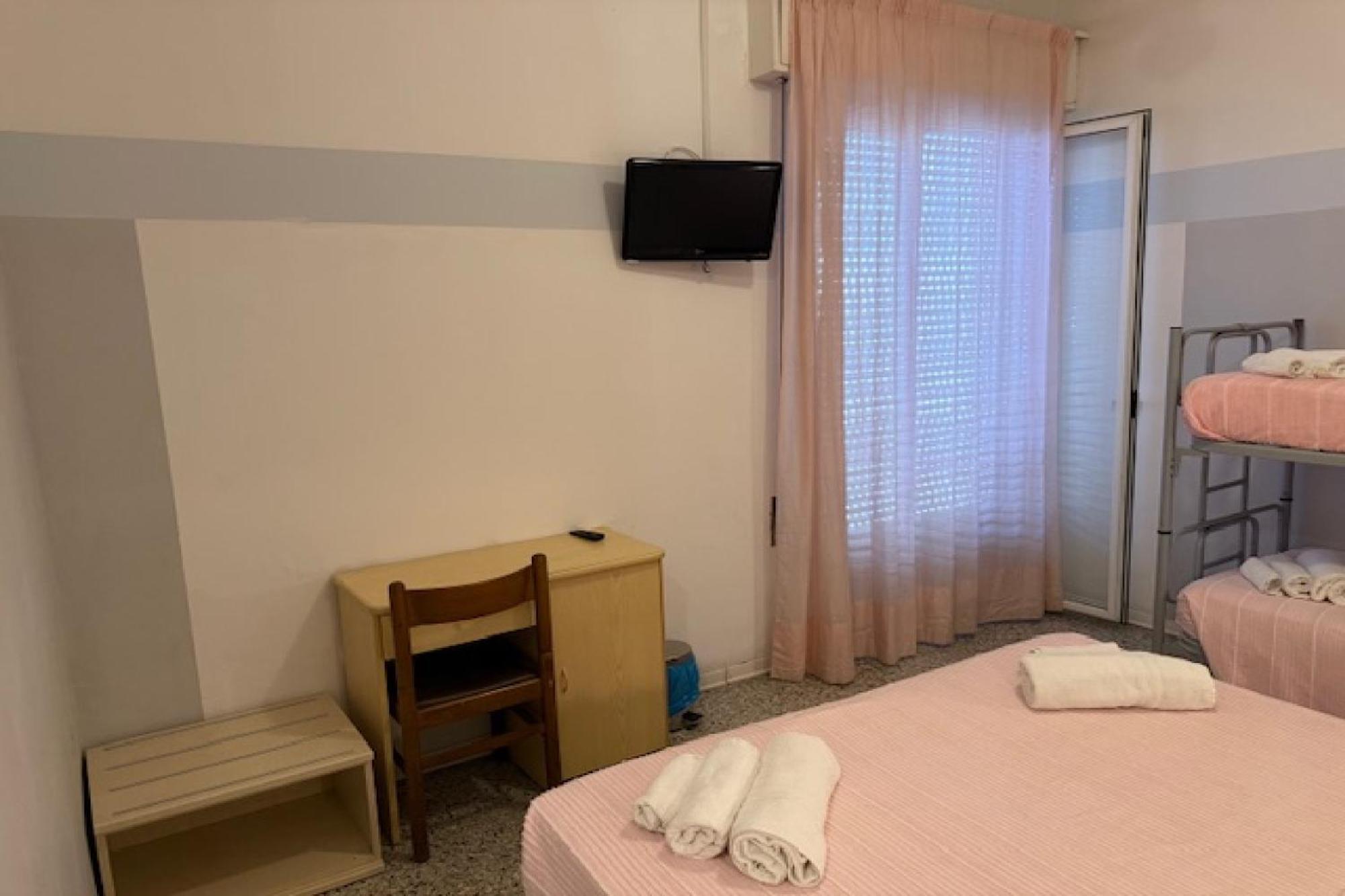 Hotel Nives Римини Экстерьер фото