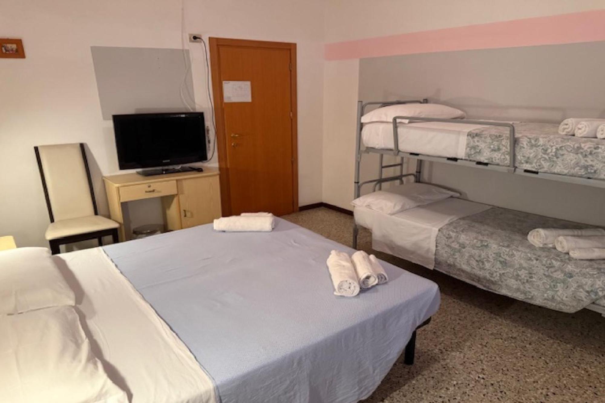 Hotel Nives Римини Экстерьер фото