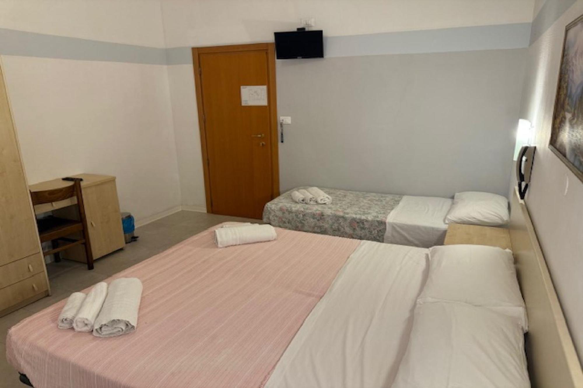 Hotel Nives Римини Экстерьер фото