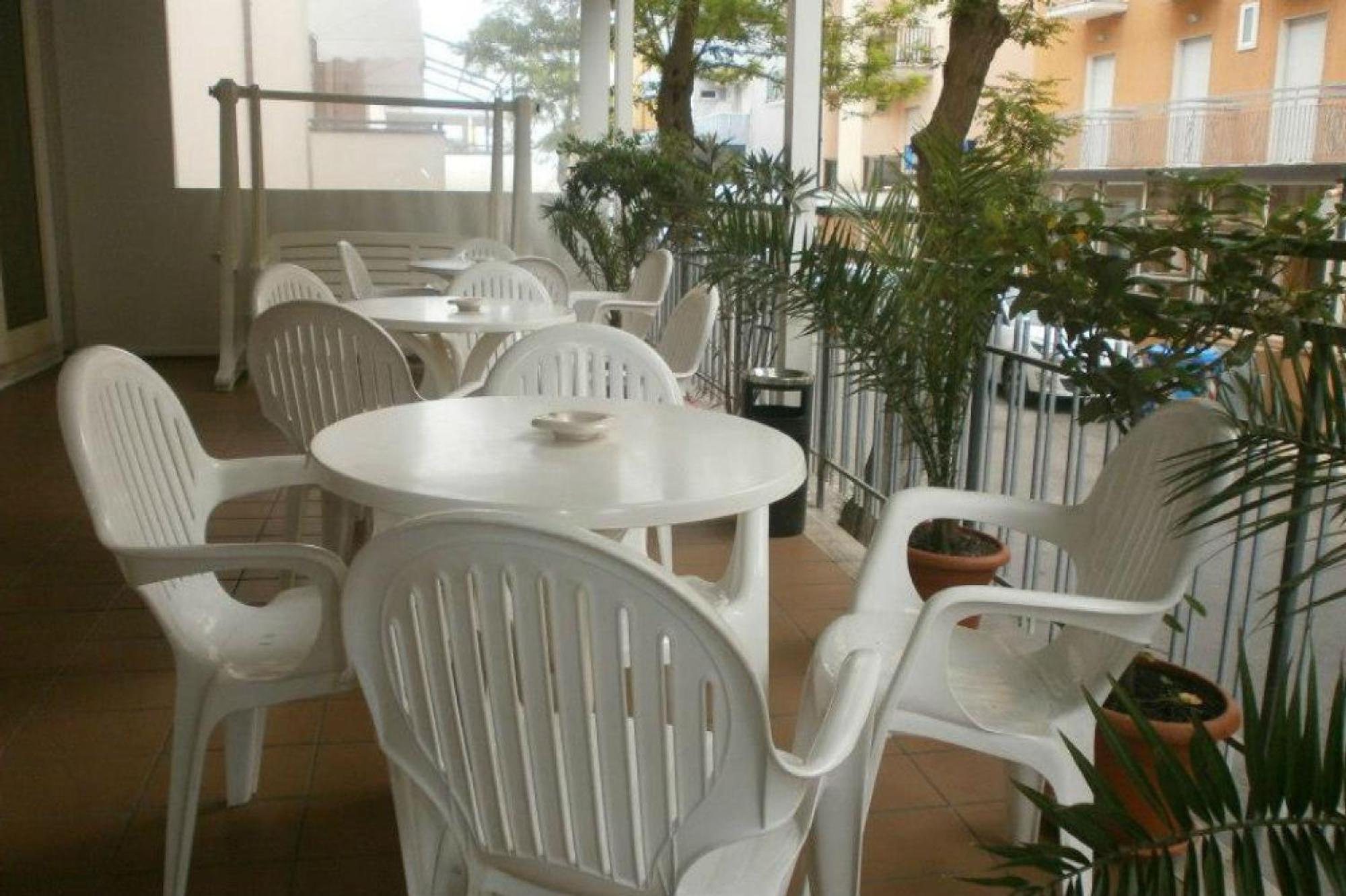 Hotel Nives Римини Экстерьер фото